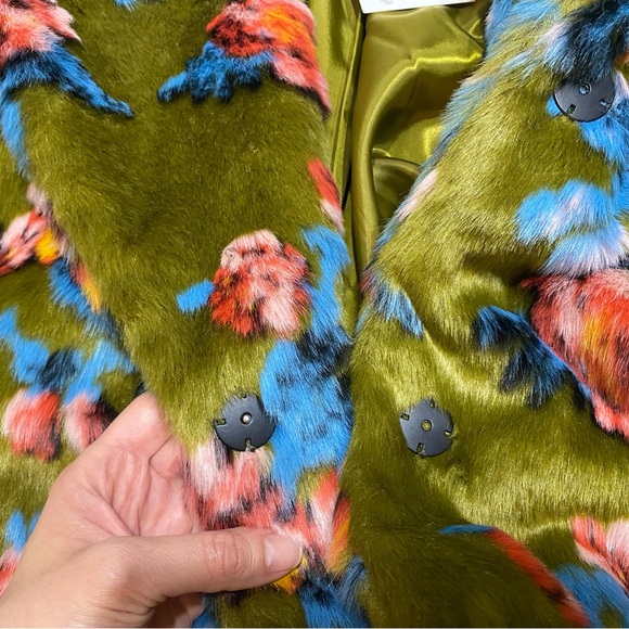 Uterque Faux Floral Coat - Picture 5 of 7